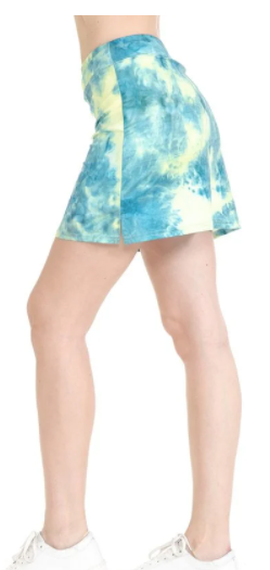 101 SKO10-S773SKORT  skort with side slit and shorts underneath and elastic waistband.