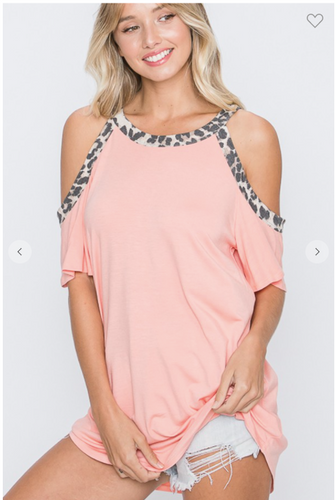 243 COLD SHOULDER SOLID TOP WITH ANIMAL PRINT ST1993-10 ANIMAL PEACH