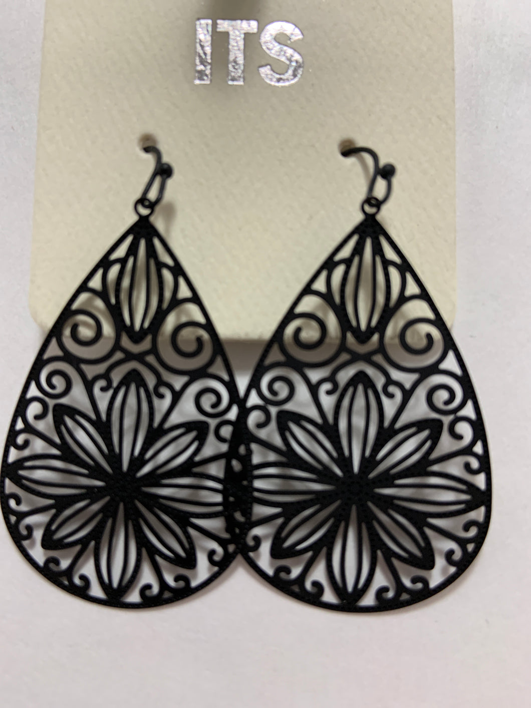 Black teardrop light weight earrings