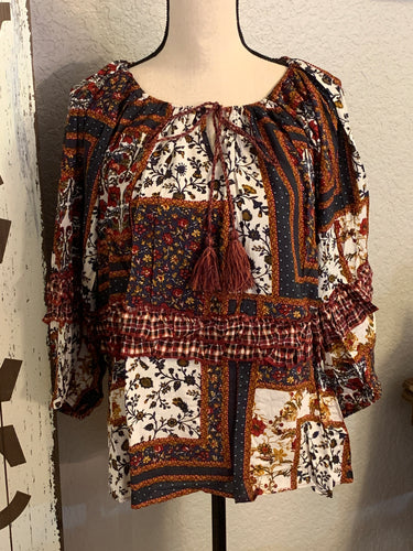 Top quilted floral w ruffle detailing