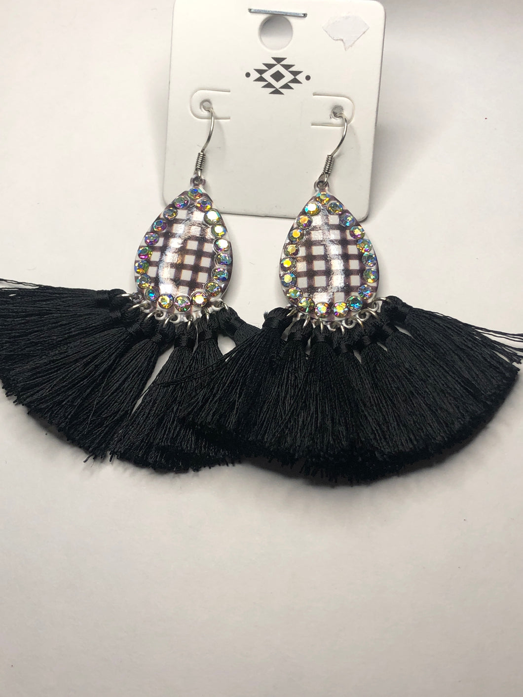 B&w plaid tassel e
