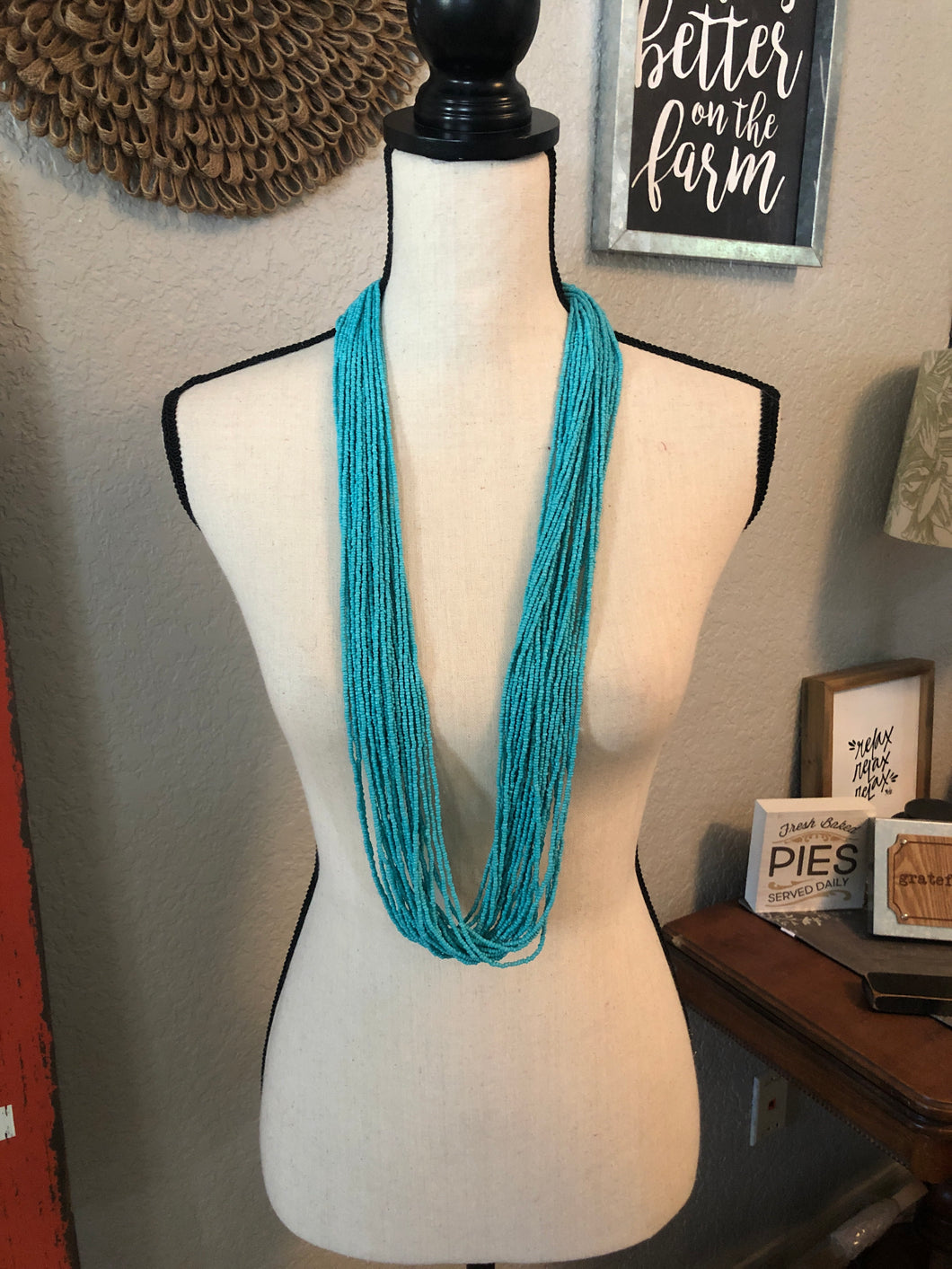 Necklace blue beaded