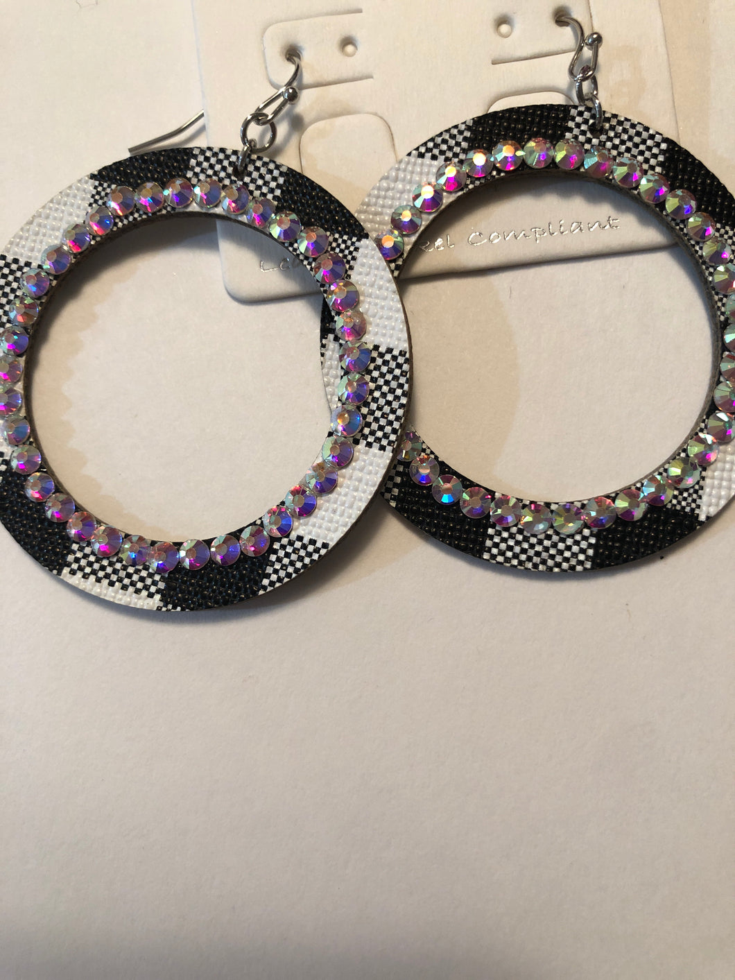 Earrings black/white circle of love