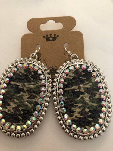 Earrings lg camo