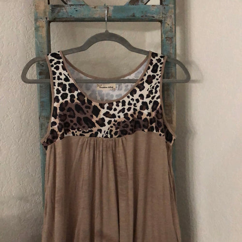 320. Leopard flow tank