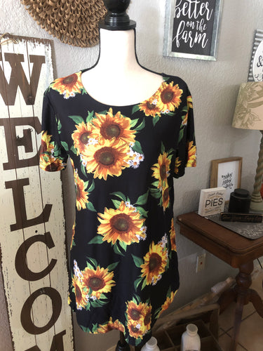 Top leggings material with sunflowers