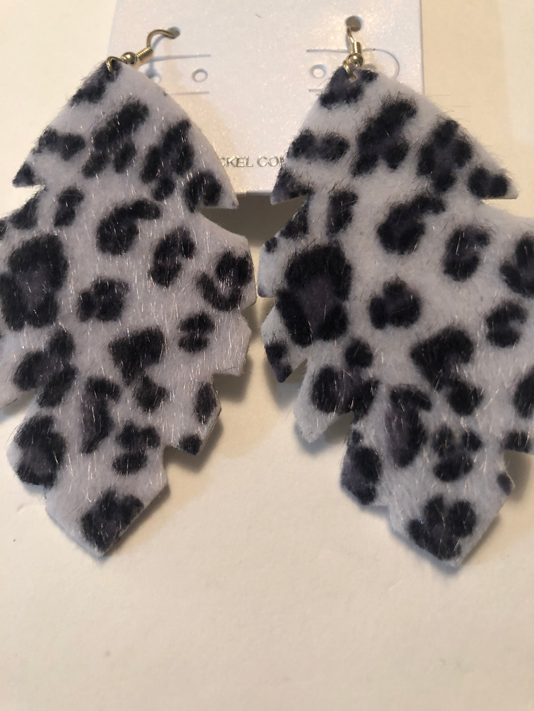 Earrings snow cheetah