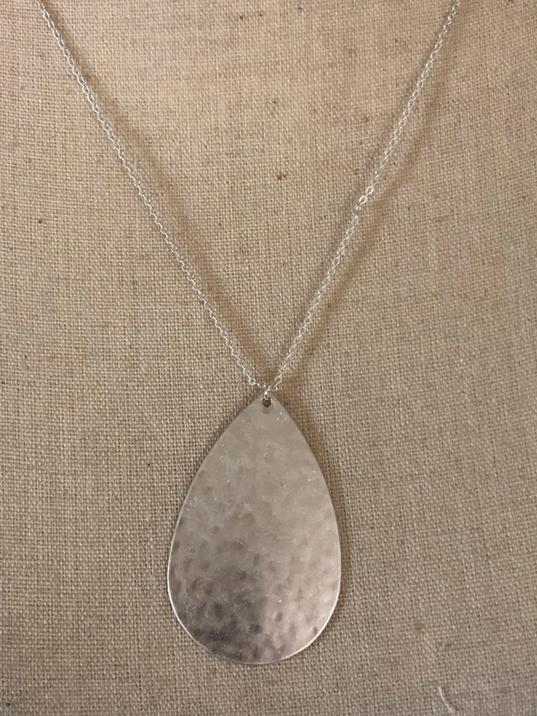 Hammered metal necklace