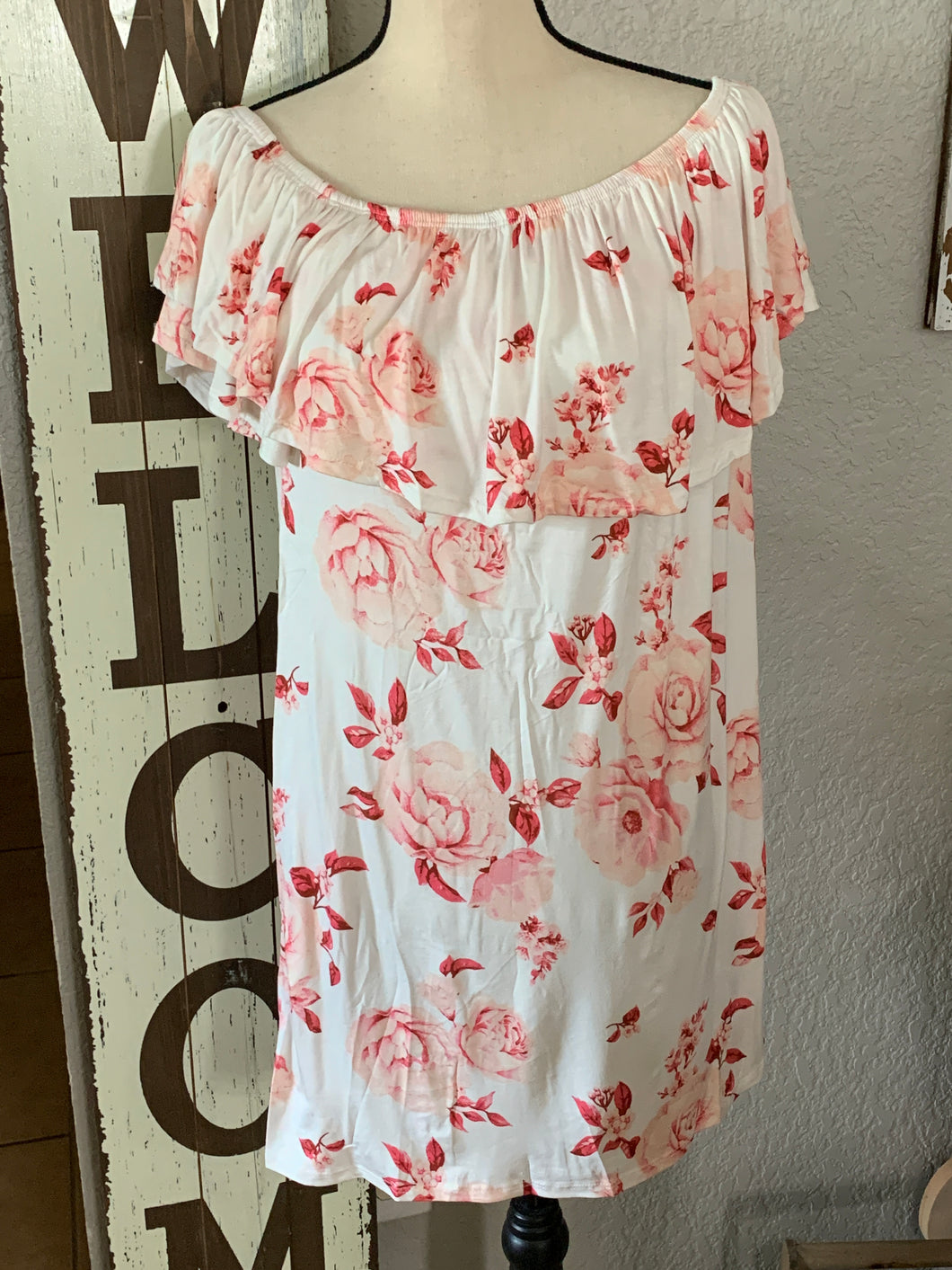 On /off shoulder floral dress👗