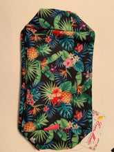 Load image into Gallery viewer, Med makeup bag 247