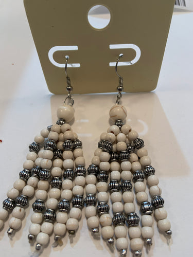 Bead earrings 112