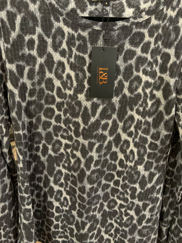 Snow cheetah sweater