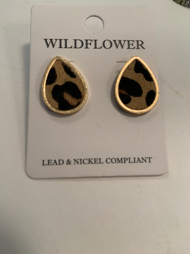 Small cheetah earrings