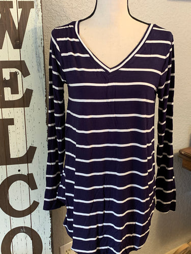 Top navy/white long sleeve