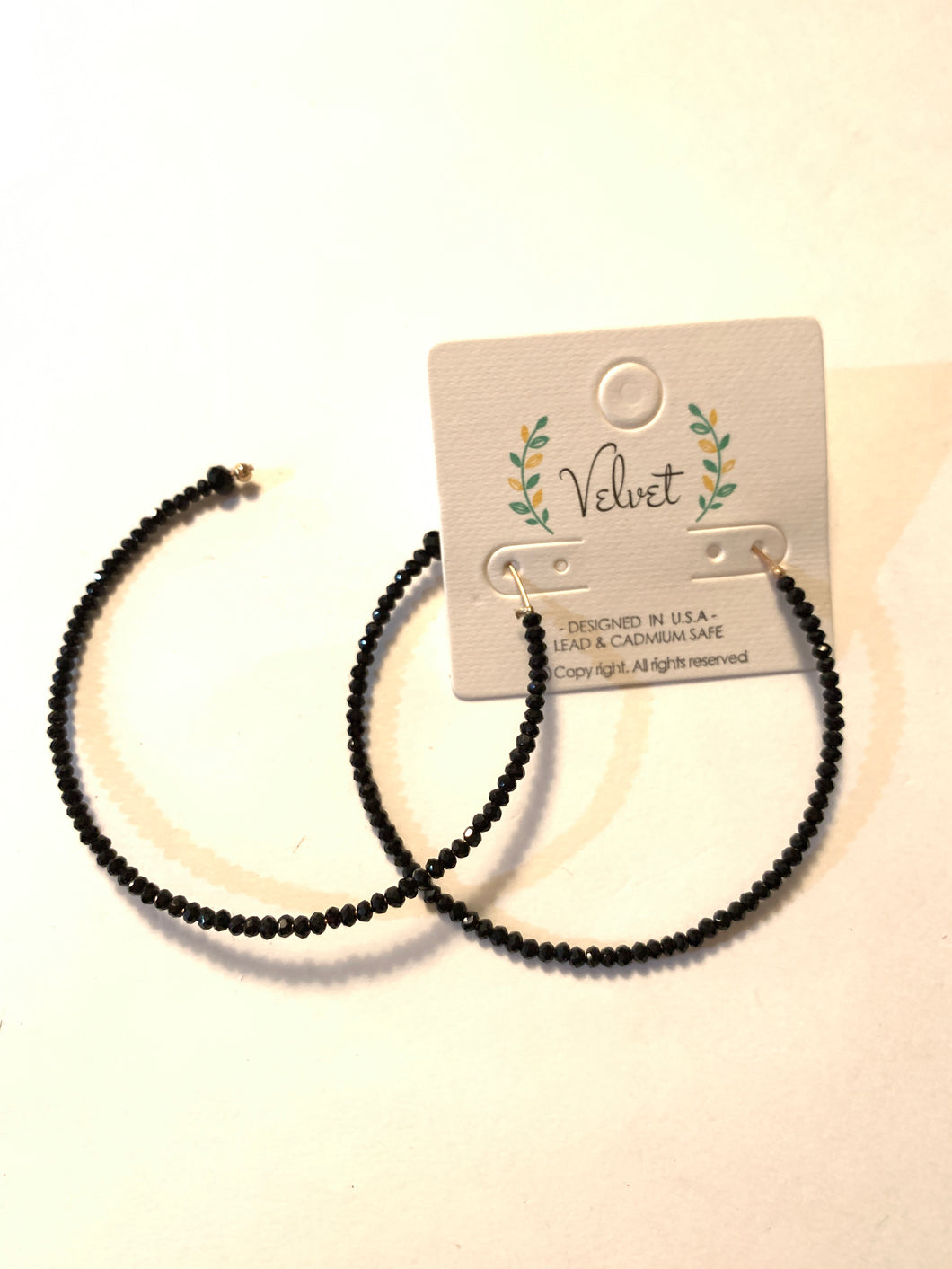 Earrings hoops black bead