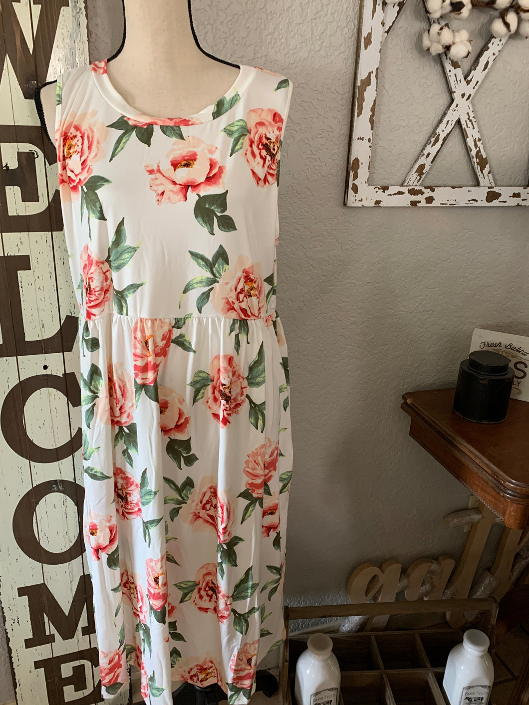 Floral mid dress w/ pockets
