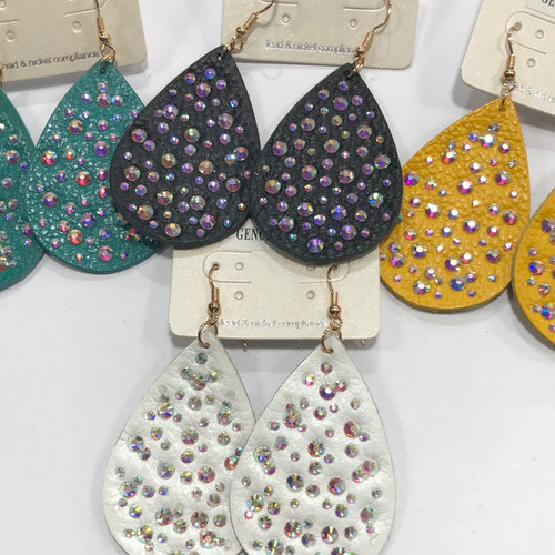 Leather teardrop earrings with bling