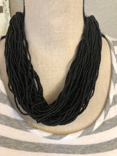 Black shorty beaded necklace