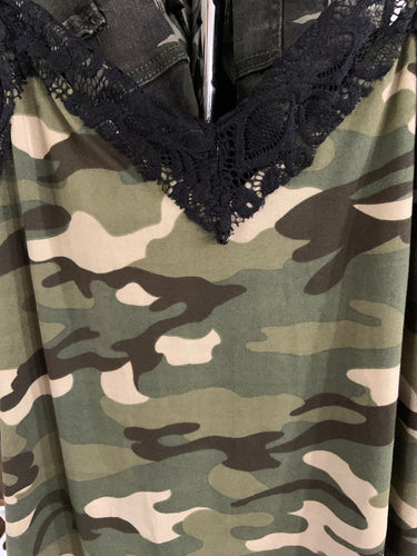 Camo tank with lace