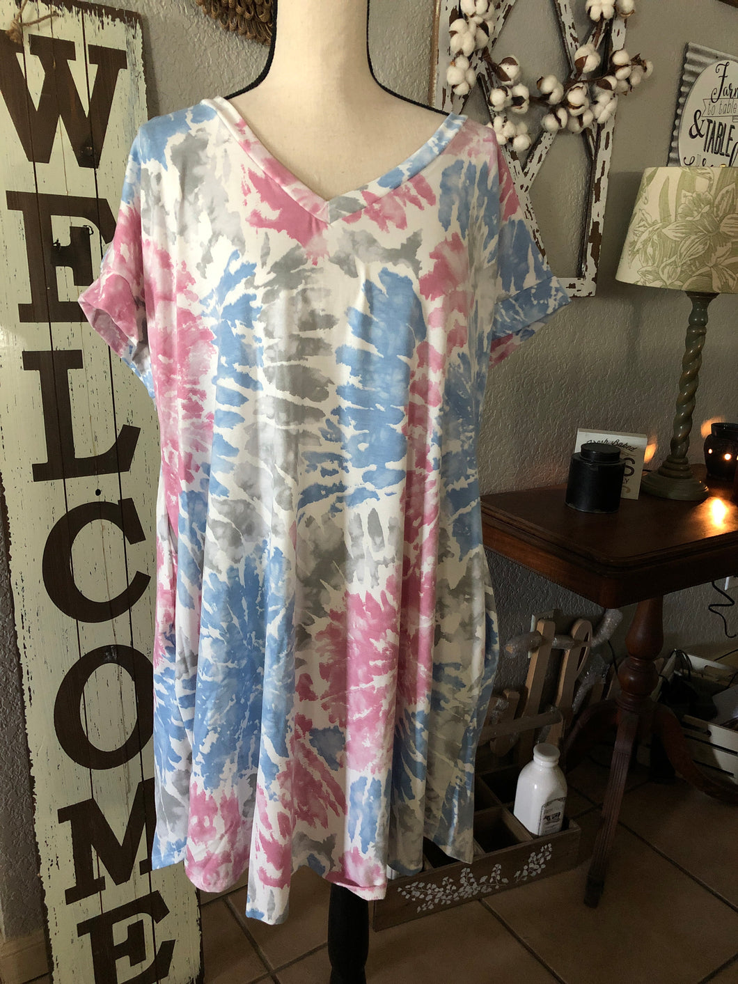 V-neck tie-dye T-shirt dress