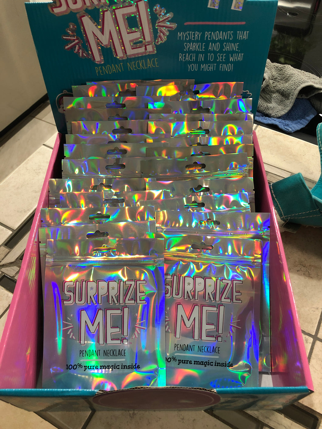 Surprise me pendant necklace