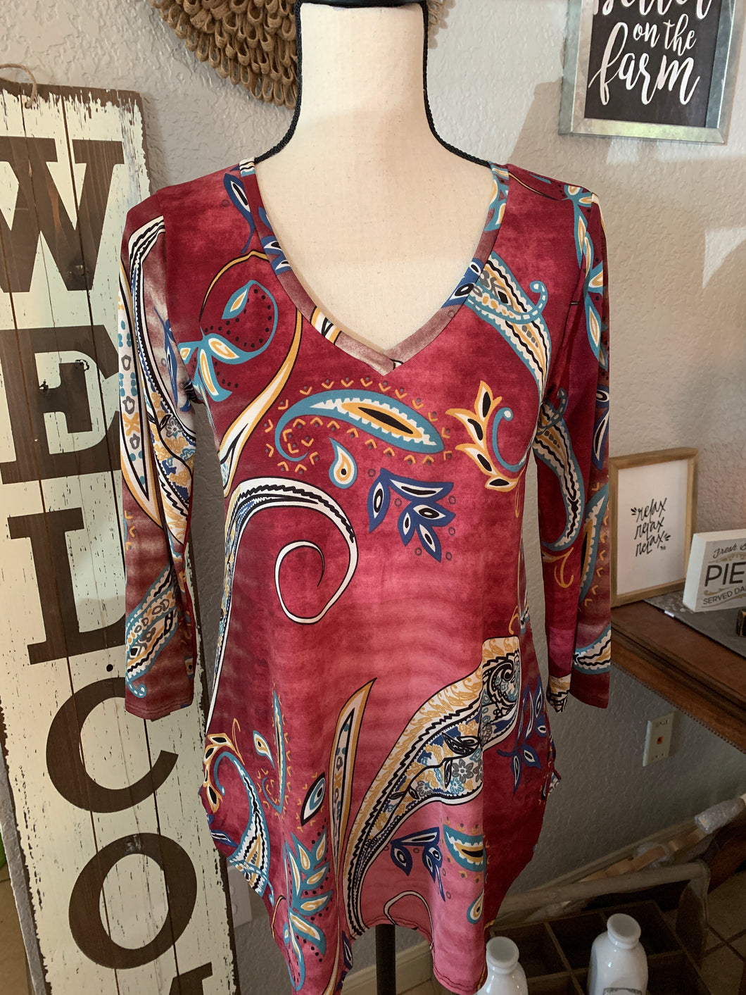 Top wine color with paisley