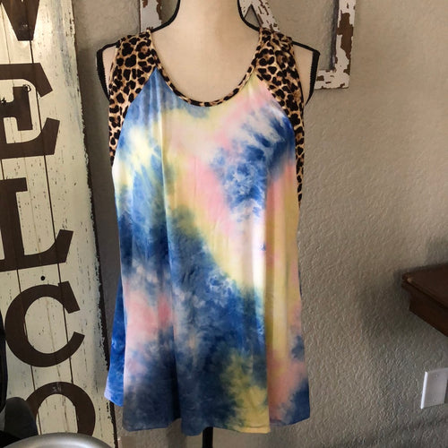 102 Tie/dye and leopard 🐆 tank buttery soft