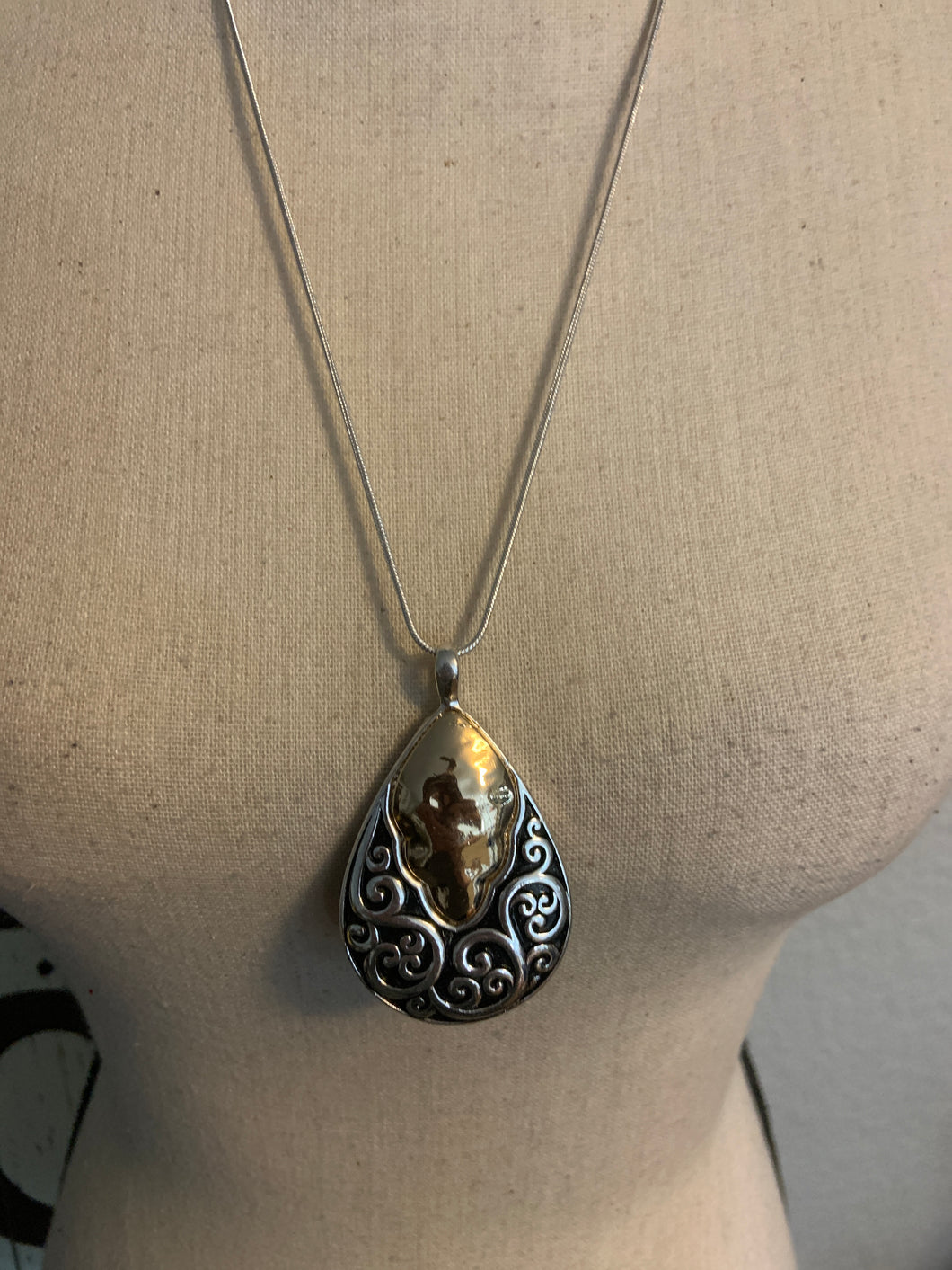 j02 Necklace braided cord large teardrop medallion