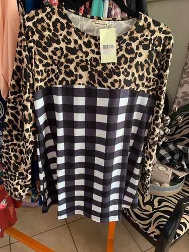 Cheetah check top