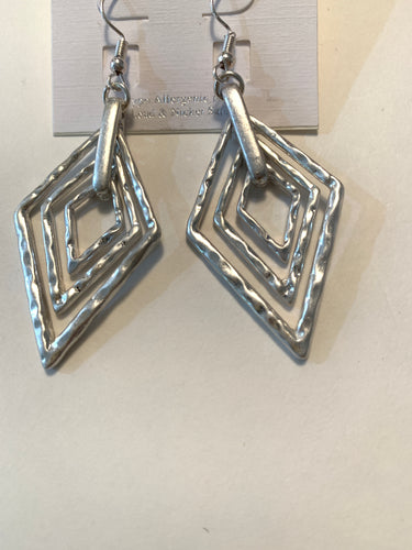 Earrings silvertone 137