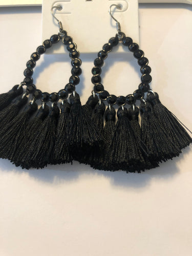 Sm black tassel