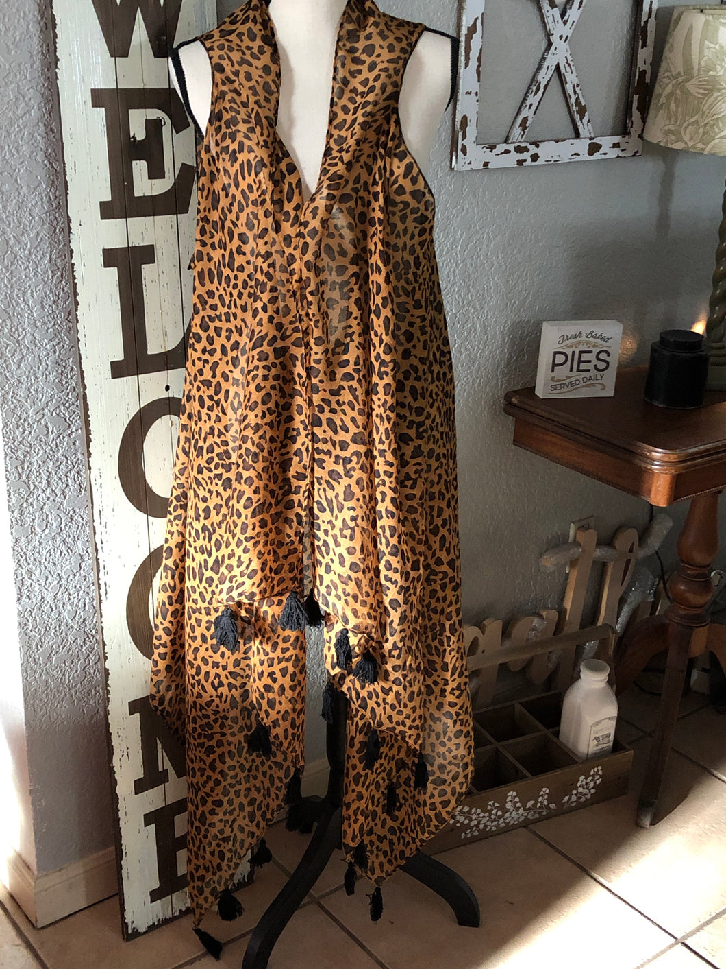 Leopard with black tassel