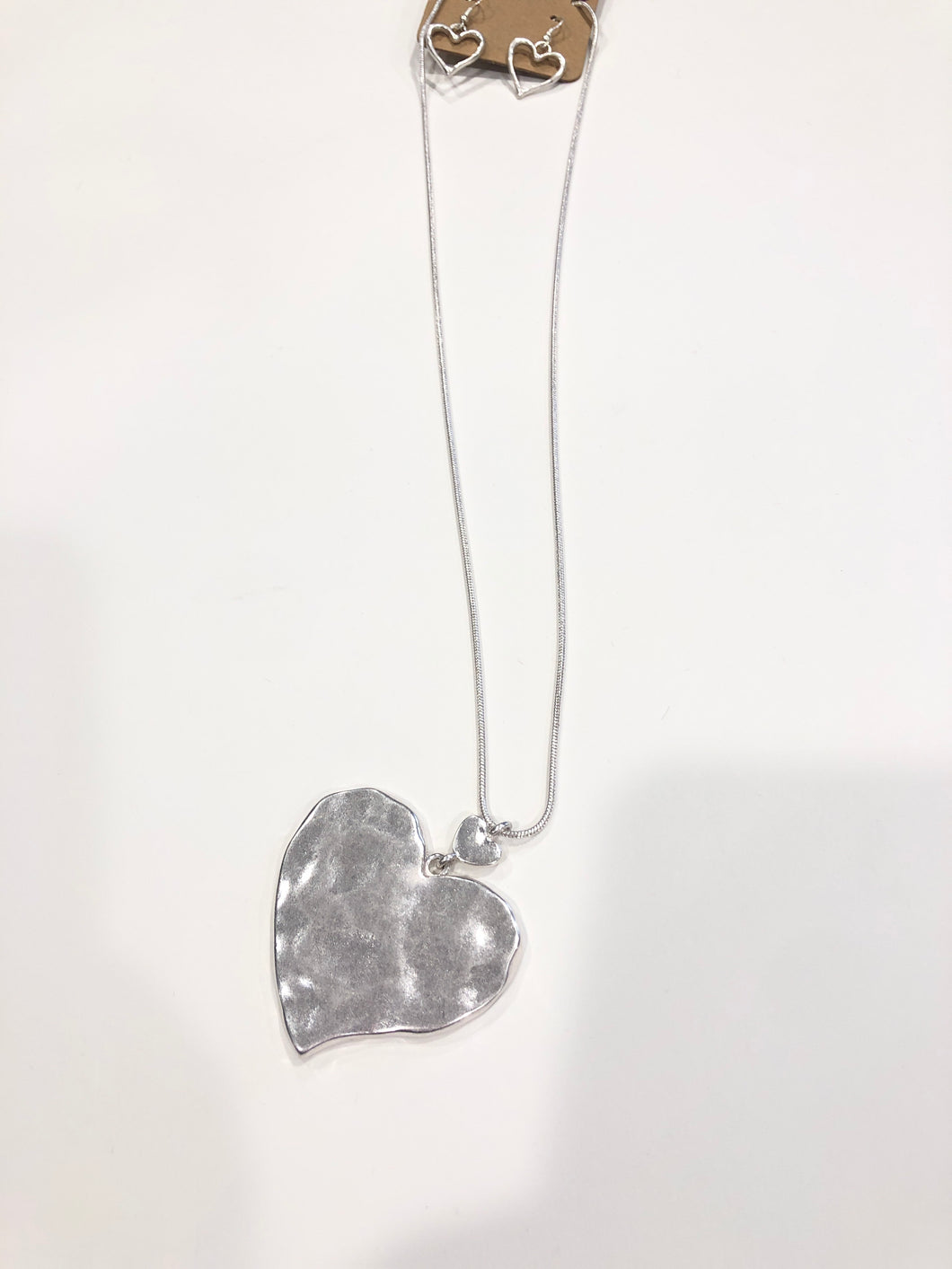 Necklace set heart hammered silver
