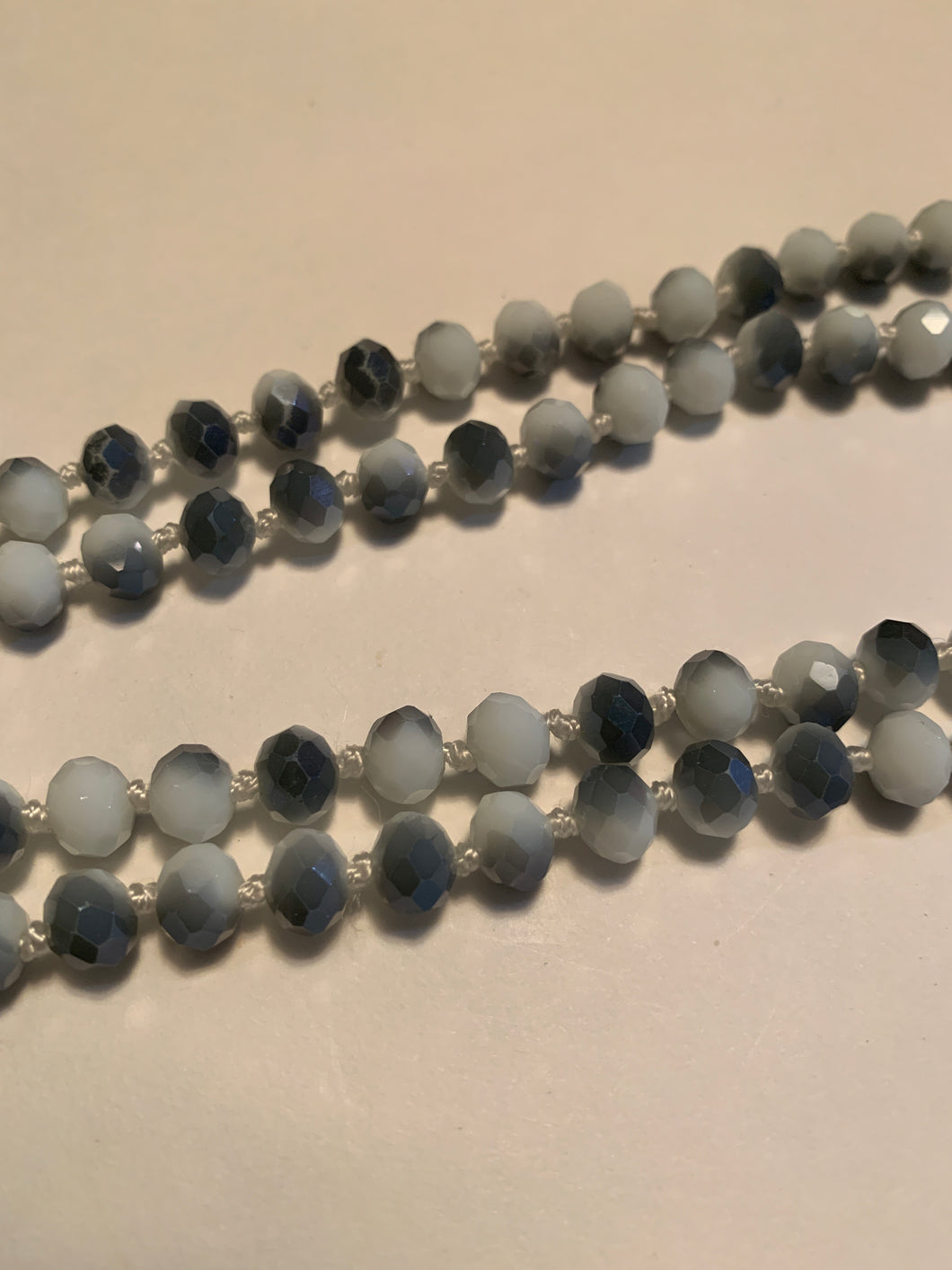 Beads gray/ white ombré