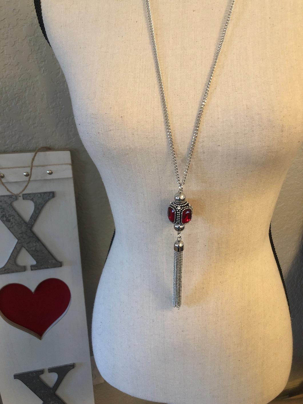 Red necklace set