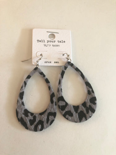 Earrings grey cheetah
