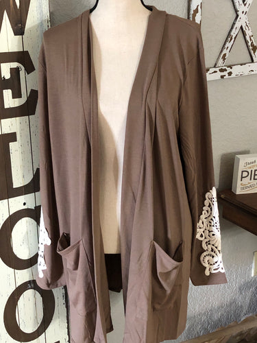Mocha kimono with lace detail