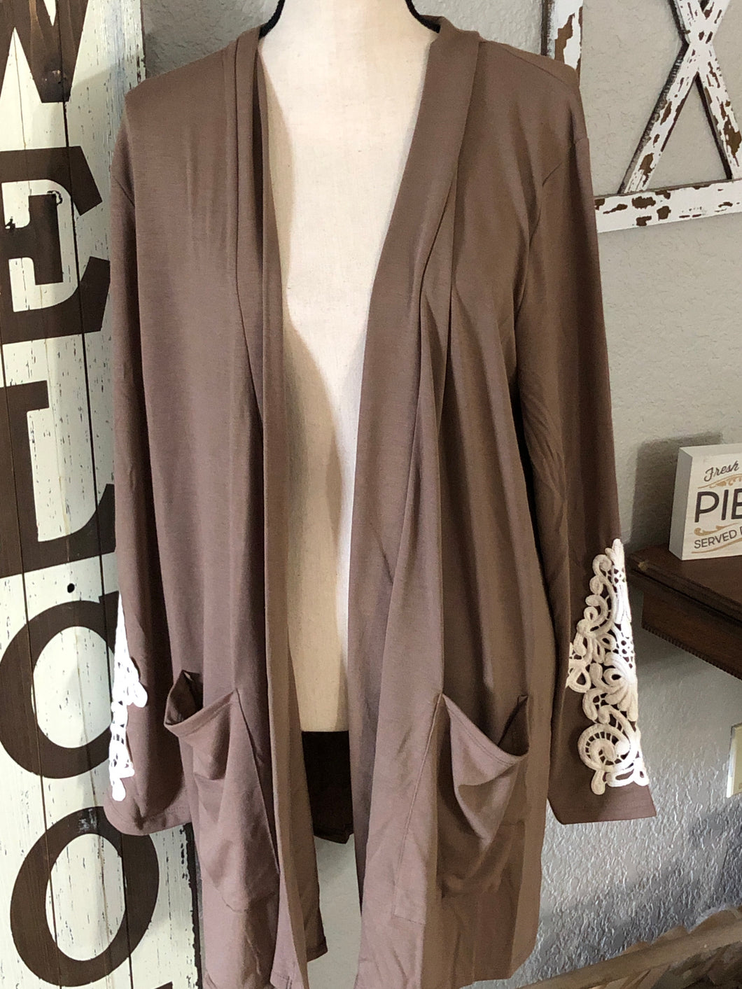 Mocha kimono with lace detail