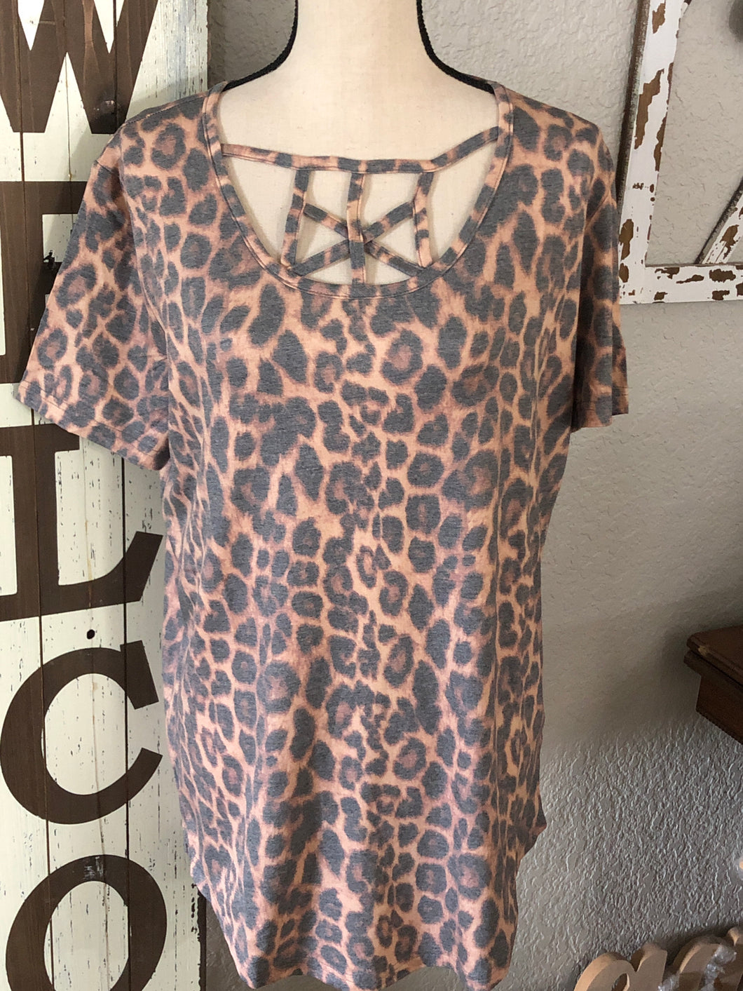 L&b leopard cage top