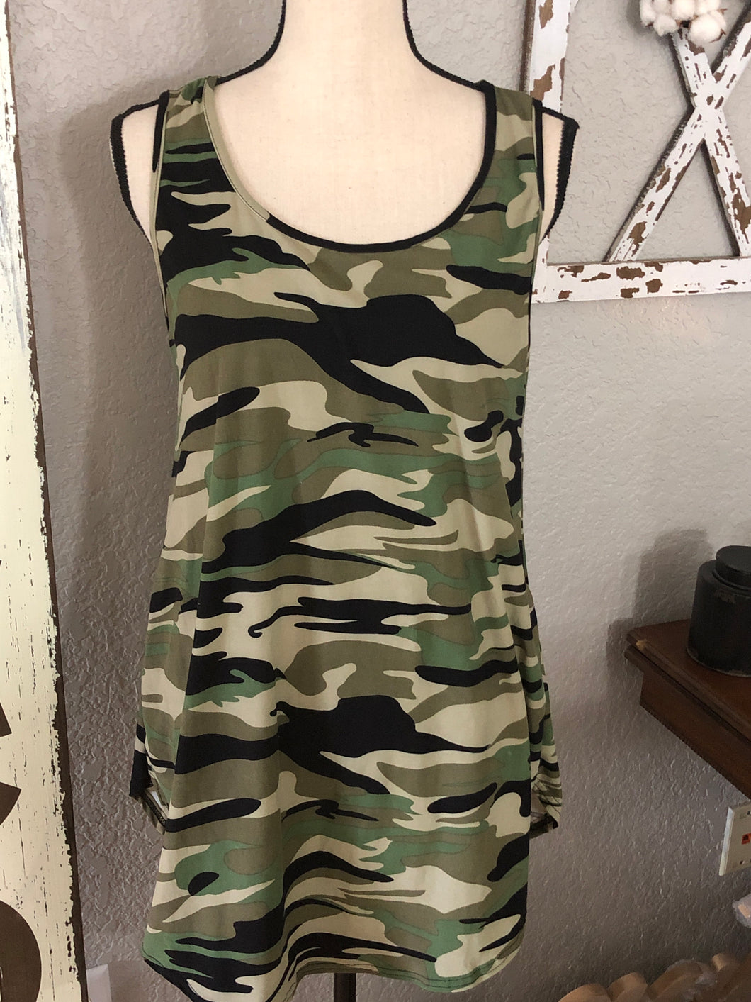 Leggings material camo tank