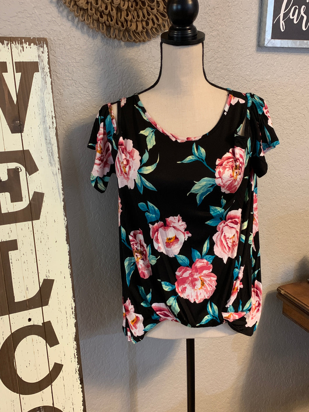 Top cold shoulder black background