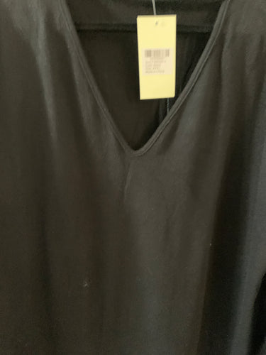 Black sweater keyhole three hours