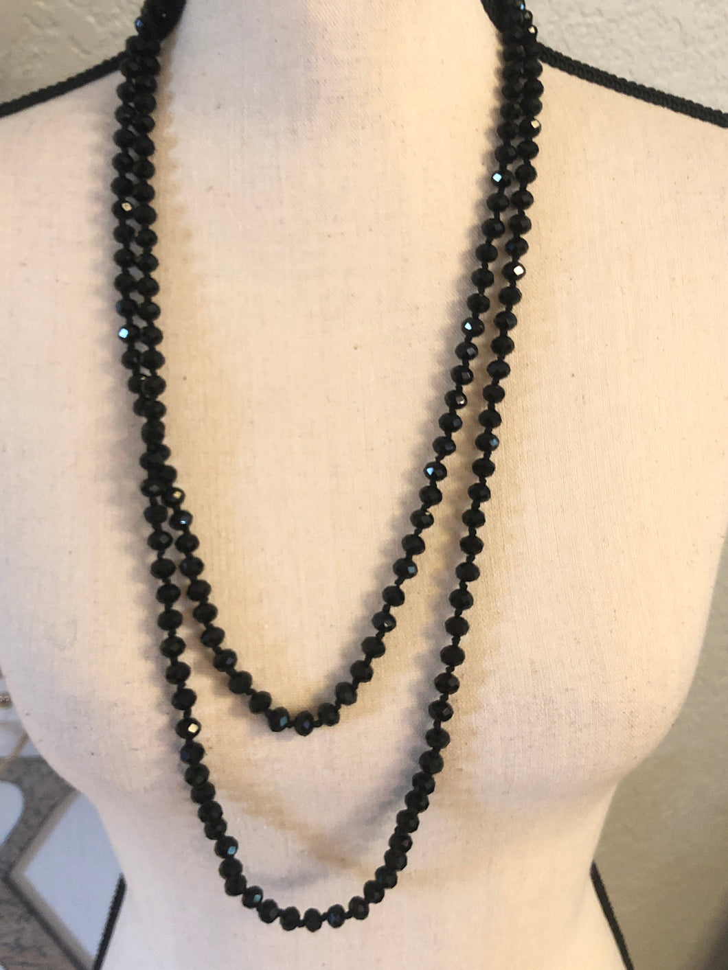 Black beads 80302