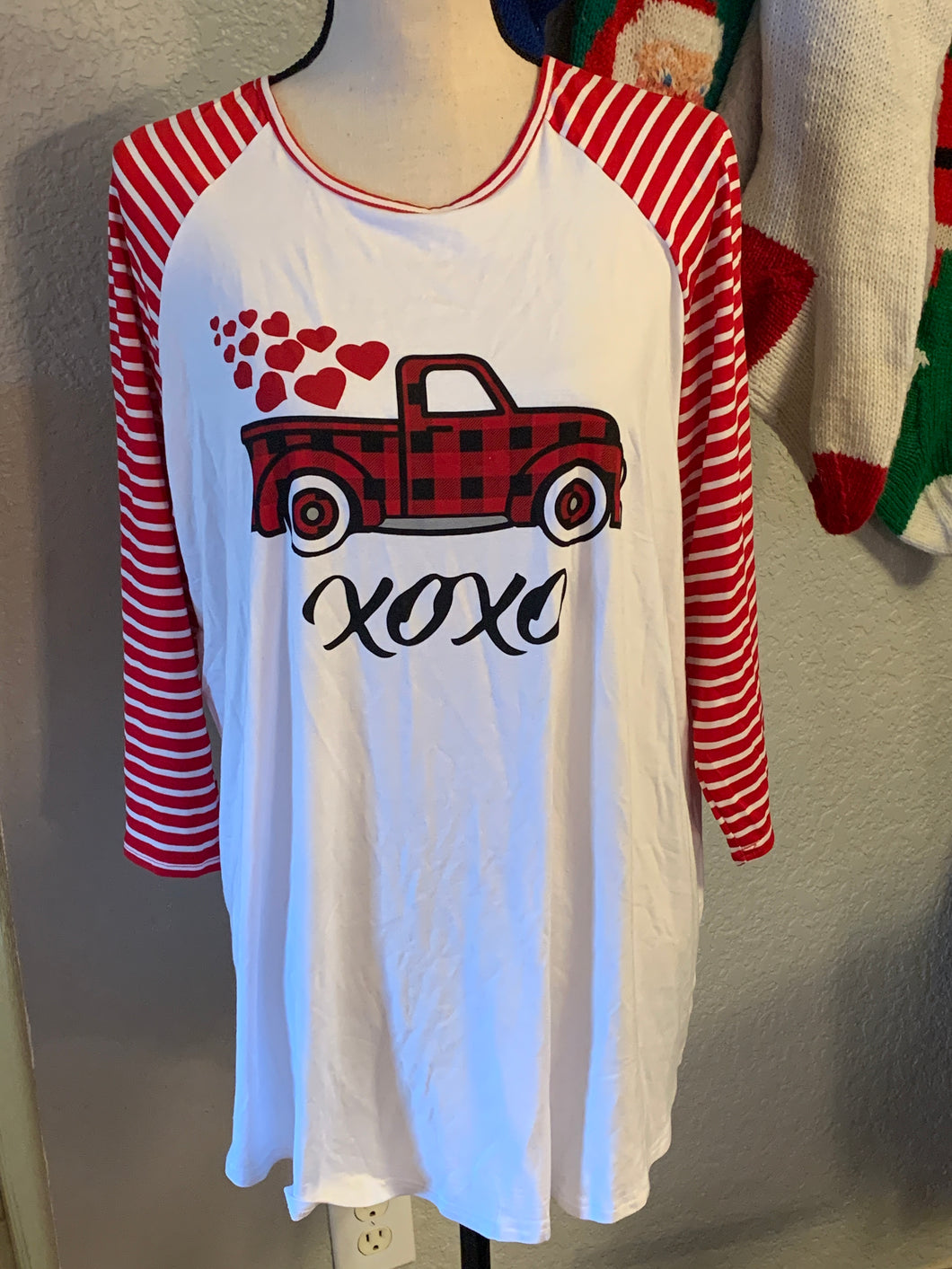 Baseball xoxo truck top