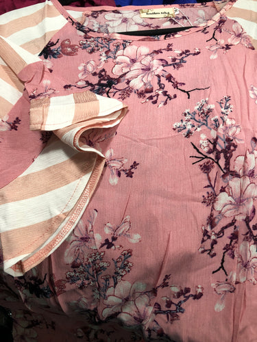 Md bell sleeve floral top