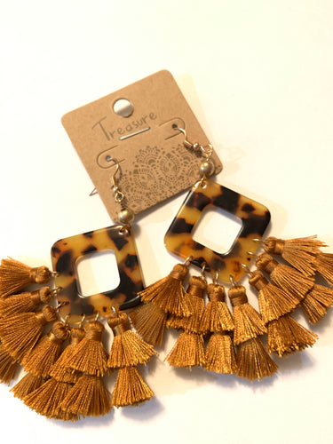 Earrings acrylic animal tassel