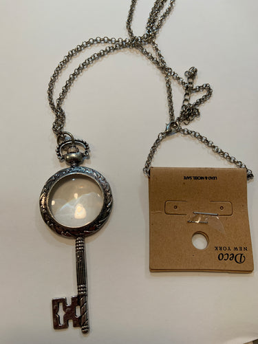 Magnifying glass necklace