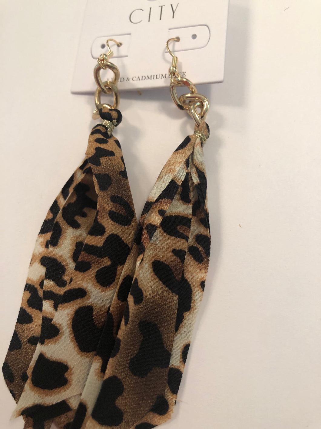 Cheetah ribbon earrings237
