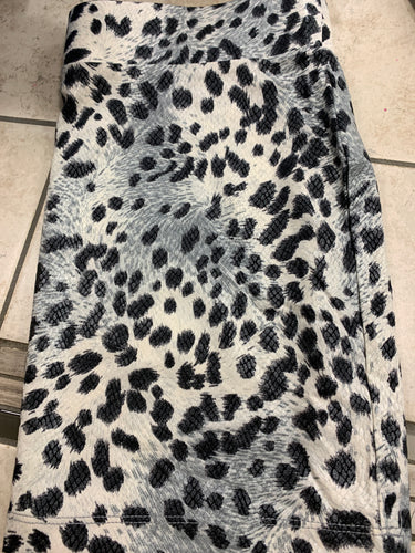 Short snow cheetah combat skirt