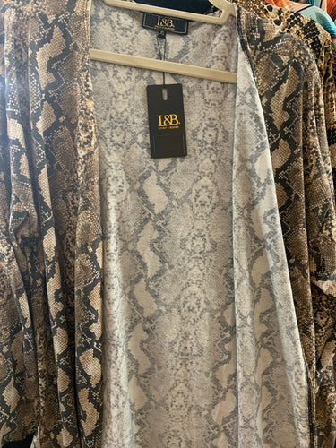 Snakeskin kimono with cuff